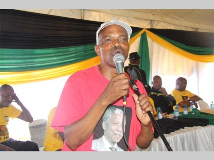 Clyne Kekana of the SACP says Julius Melema lacks respect because he dumped his own father.